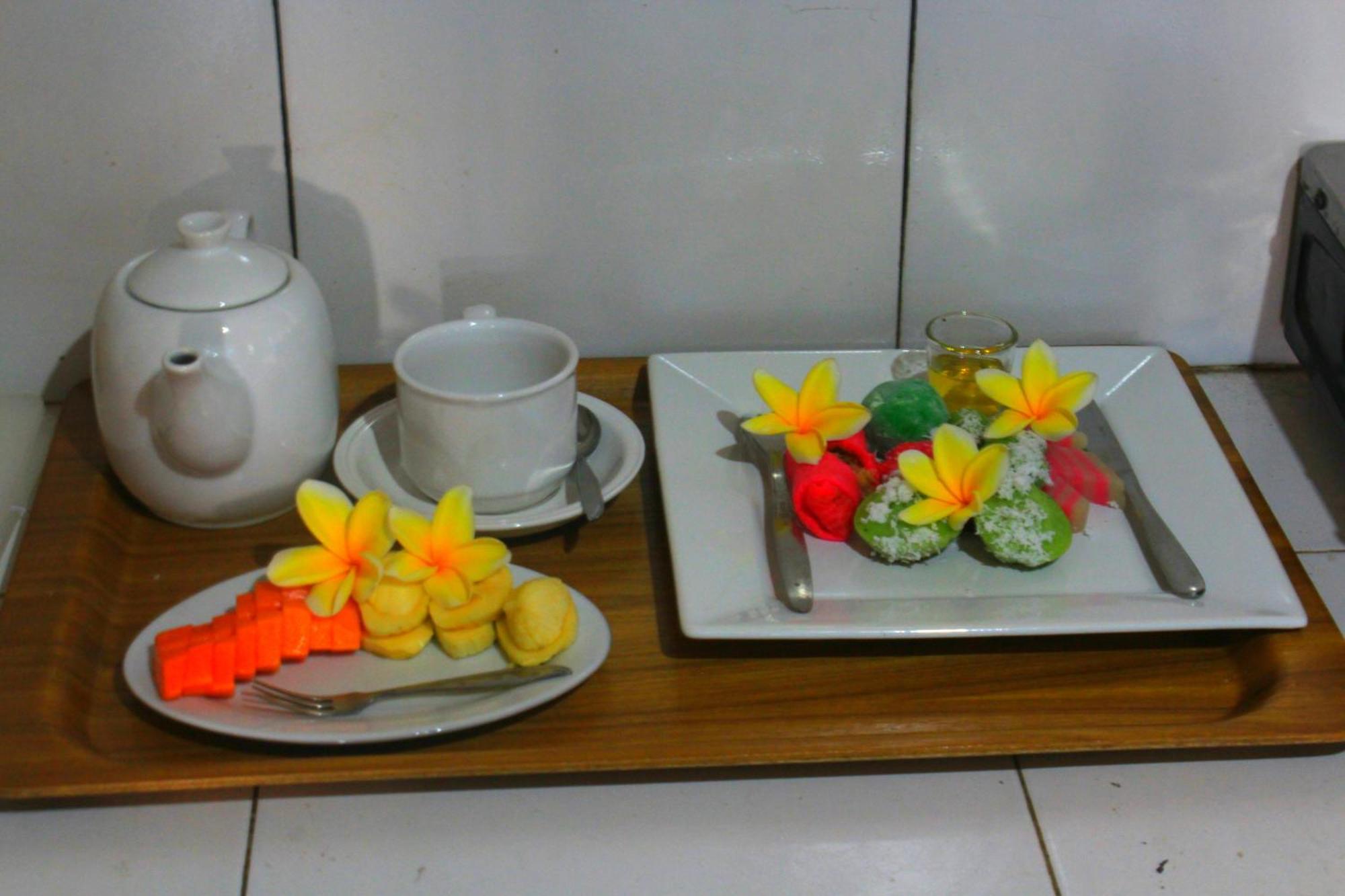 Asih Homestay Pemuteran Exterior foto